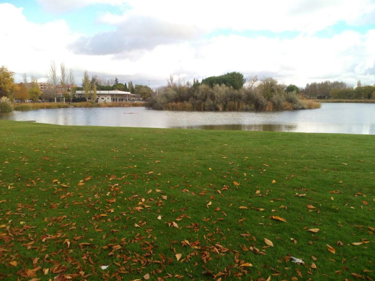 La Laguna Apartment Laguna de Duero Bagian luar foto